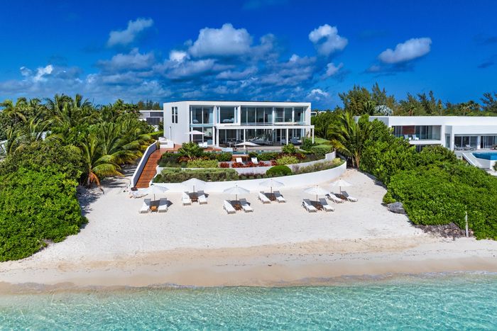 Bash villa photo.
